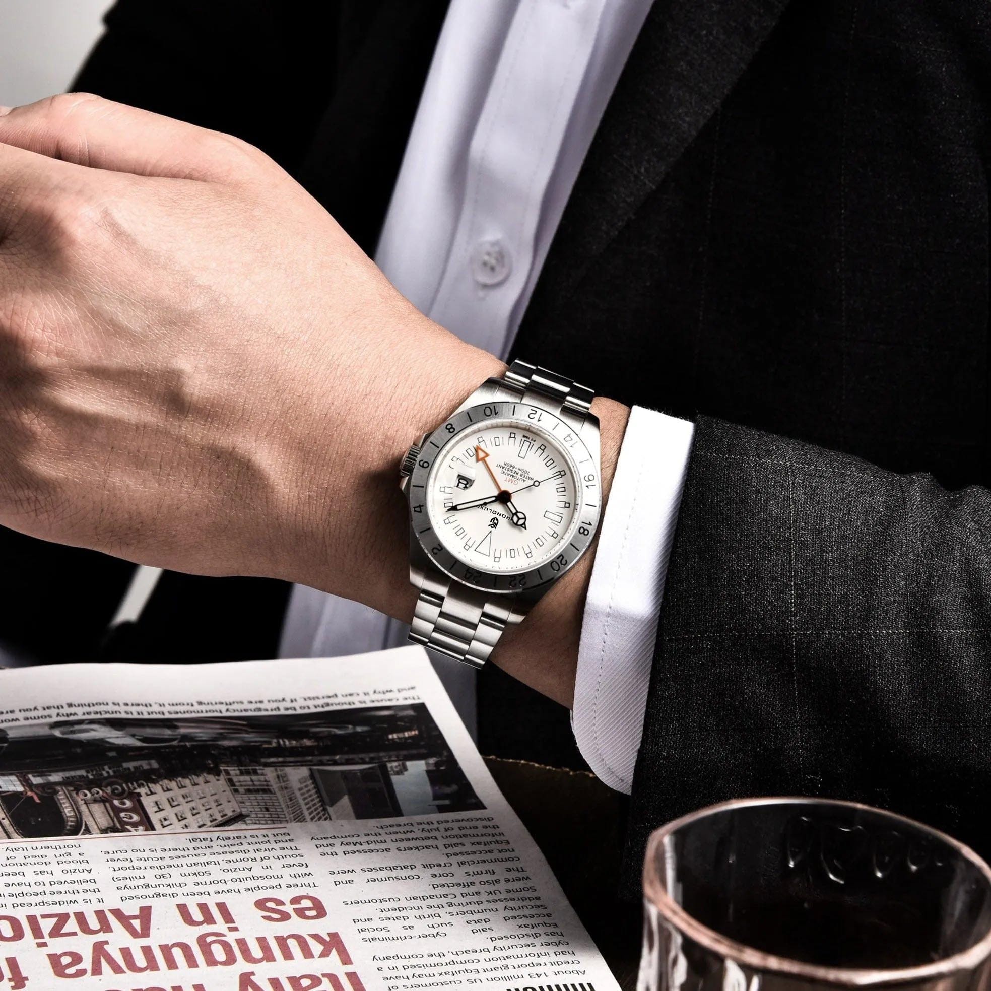 CHRONOLUXO PD-1693 GMT